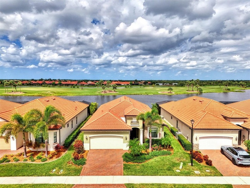 Stunning 4-Bedroom Home with Breathtaking Views in Sarasota - Beach Home for sale in Venice, Florida on Beachhouse.com