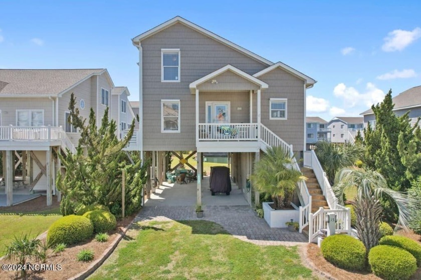 Get ready for endless summers with this beautiful beach home in - Beach Home for sale in Ocean Isle Beach, North Carolina on Beachhouse.com