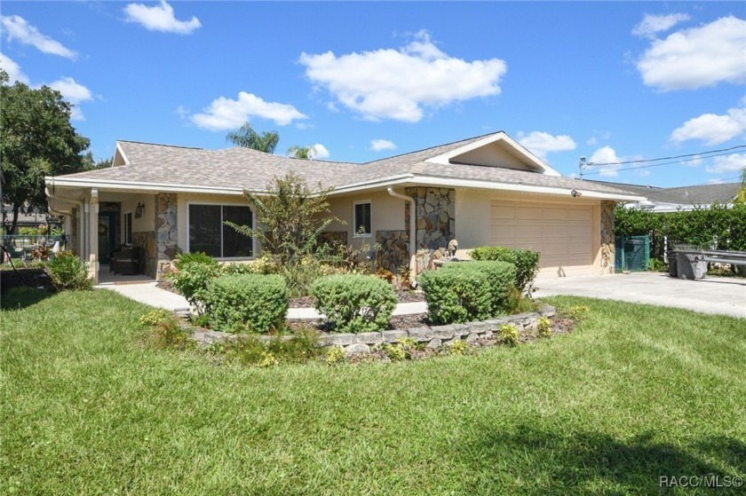 Crystal River has always been central Florida's waterfront - Beach Home for sale in Crystal River, Florida on Beachhouse.com