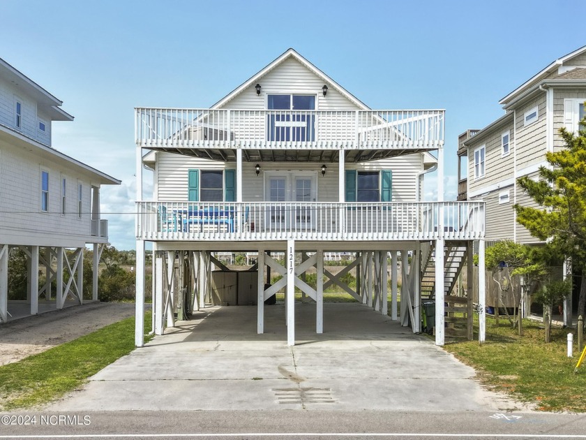 Welcome to your new beach property!  This amazing home is - Beach Home for sale in Surf City, North Carolina on Beachhouse.com