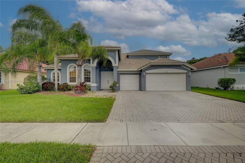 This gorgeous home features an open floor plan with large rooms - Beach Home for sale in Boynton Beach, Florida on Beachhouse.com