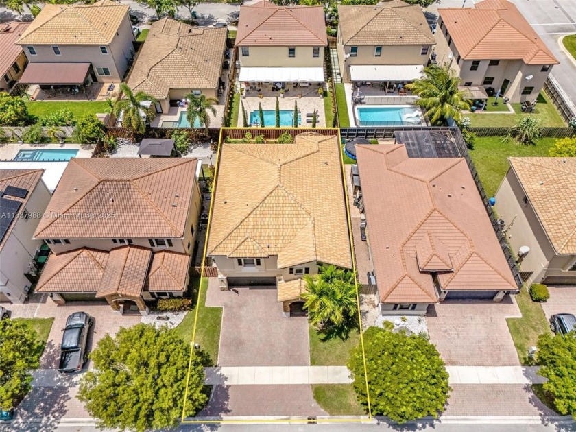 Just reduced. Spacious 5BR/3BA, 3,726 total sq ft home in The - Beach Home for sale in Cutler Bay, Florida on Beachhouse.com