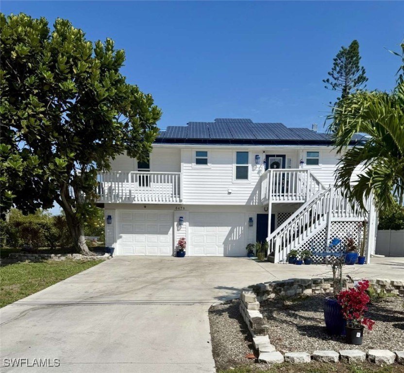 Waterfront Paradise Awaits! Live the dream in this stunning - Beach Home for sale in Fort Myers, Florida on Beachhouse.com