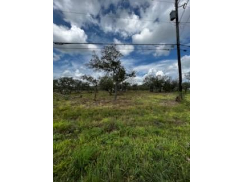 Cleared and ready for you! Great location and just a few blocks - Beach Lot for sale in Rockport, Texas on Beachhouse.com