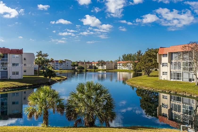 Updated waterfront 2/2 on the 2nd floor of Building 12, just - Beach Condo for sale in Sunrise, Florida on Beachhouse.com
