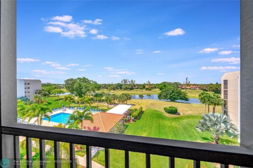 Large (1,390 sf) 2/2 Penthouse Unit in Beautifully Maintained - Beach Condo for sale in Fort Lauderdale, Florida on Beachhouse.com