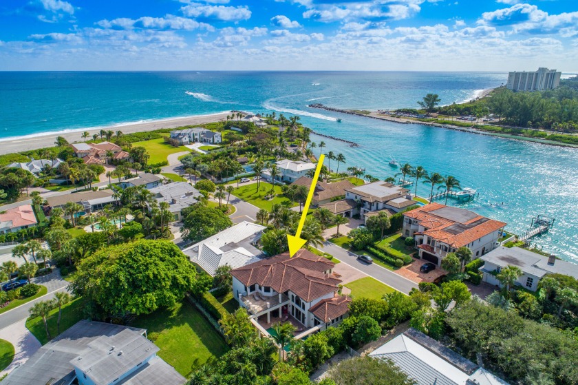 Location, location, location, this is one of the largest - Beach Home for sale in Jupiter Inlet Colony, Florida on Beachhouse.com