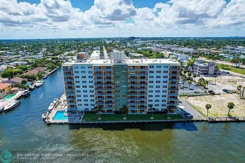 Great Investment Opportunity!  Currently rented for $1,650 per - Beach Condo for sale in Fort Lauderdale, Florida on Beachhouse.com