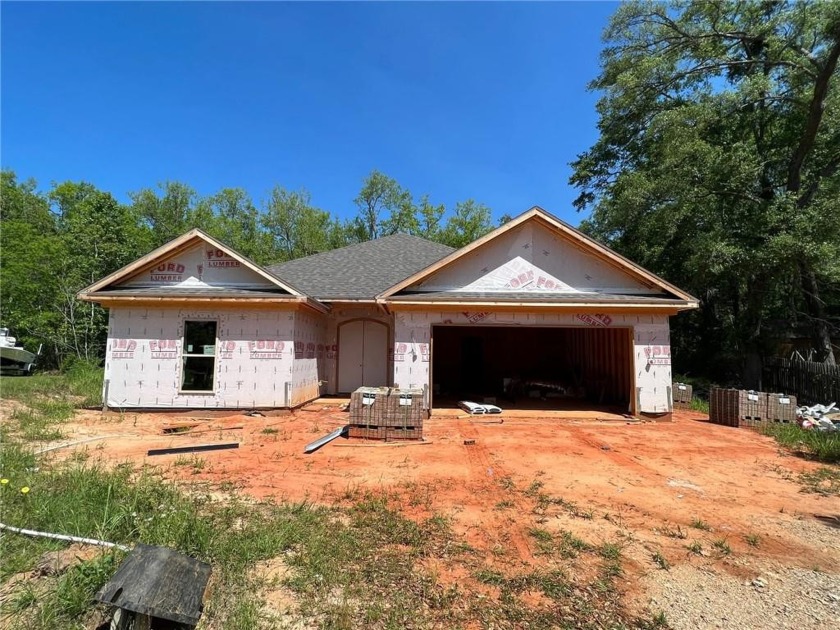 BRAND NEW CONSTRUCTION IN GRAND BAY!!! COMPLETION expected late - Beach Home for sale in Grand Bay, Alabama on Beachhouse.com