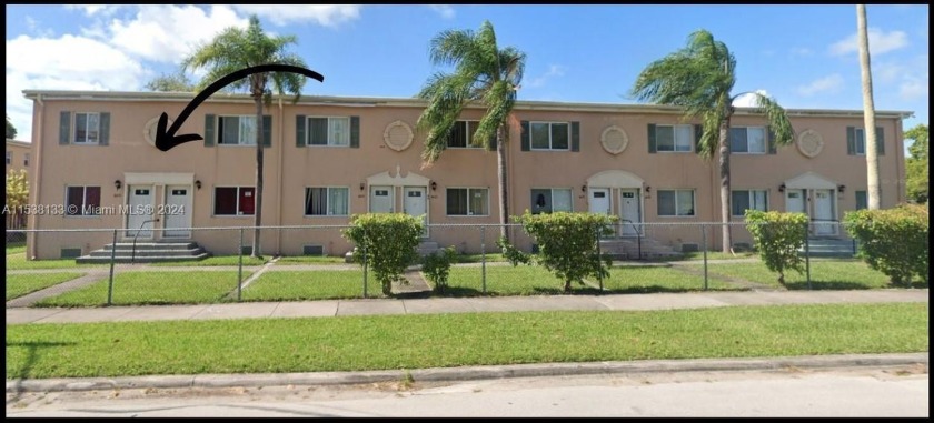 Investor's dream - Large and Spacious 4 bd/3ba, 1,660 Sq. Ft - Beach Condo for sale in Miami, Florida on Beachhouse.com