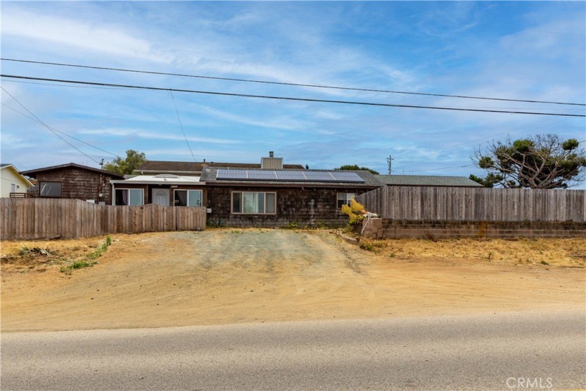 Opportunity knocks in the heart of Los Osos. This unique - Beach Home for sale in Los Osos, California on Beachhouse.com