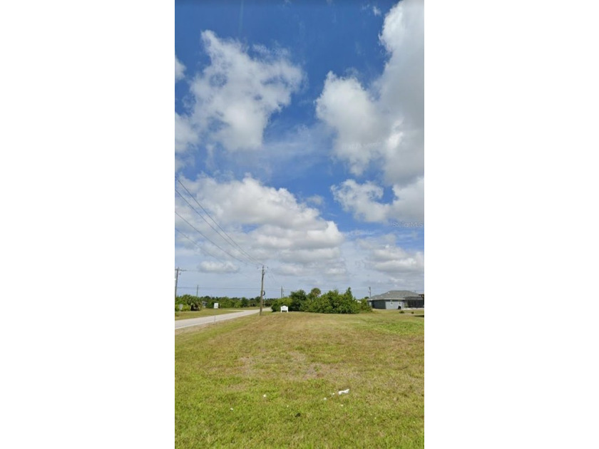 This spacious 80 x 180 foot vacant lot in the peaceful community - Beach Lot for sale in Rotonda West, Florida on Beachhouse.com