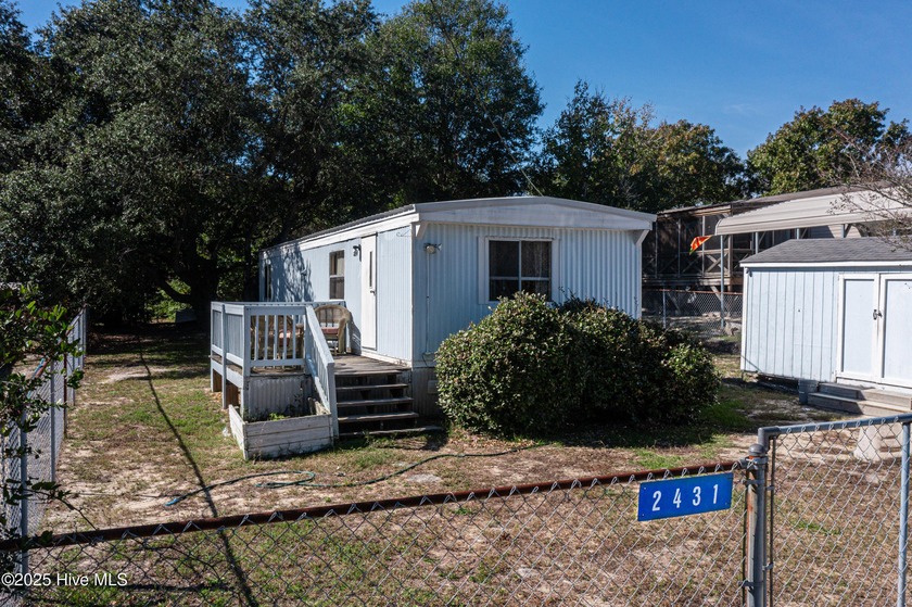 Beach Getaway with Addition and Large Yard Less than 10 minutes - Beach Home for sale in Supply, North Carolina on Beachhouse.com