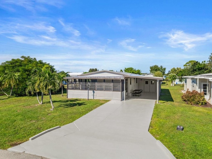 YOU OWN THE LAND! Enjoy affordable living with a low $169/month - Beach Home for sale in Stuart, Florida on Beachhouse.com