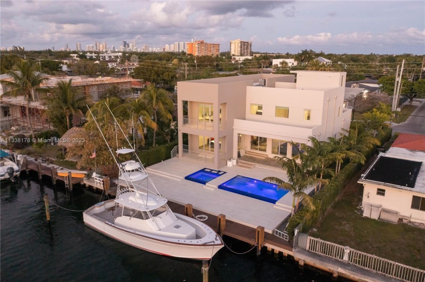 ALL NEW 100% build, No Bridges to Bay! Absolute Boater's - Beach Home for sale in North  Miami, Florida on Beachhouse.com