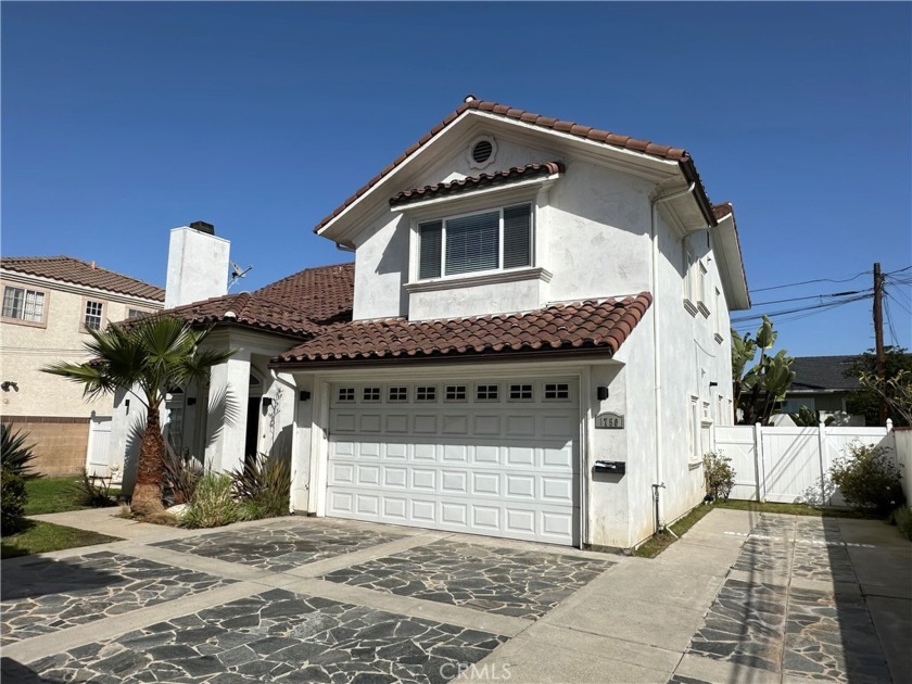 Gorgeous bright and airy townhouse located in one of the most - Beach Townhome/Townhouse for sale in Torrance, California on Beachhouse.com