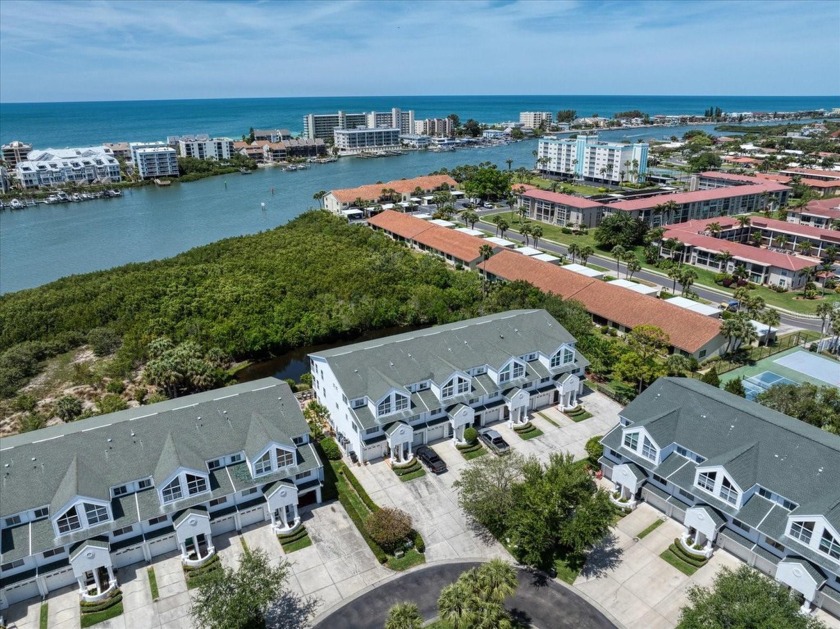 SERENE, WEST FACING, INTRACOASTAL WATER VIEWS and the MOST - Beach Townhome/Townhouse for sale in Seminole, Florida on Beachhouse.com
