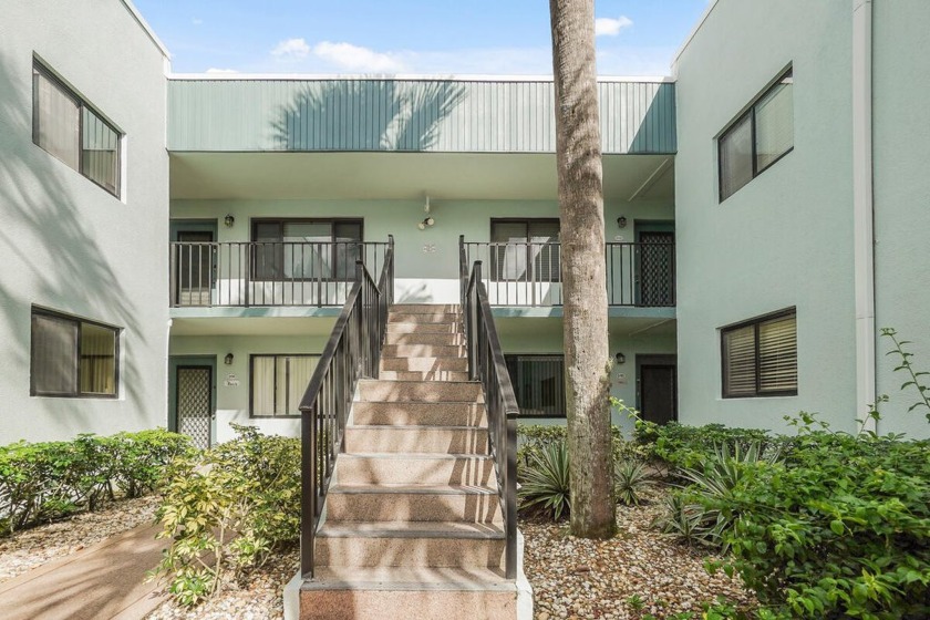 A must see fully renovated ''Clean Modern Look'' condo on the - Beach Condo for sale in Delray Beach, Florida on Beachhouse.com