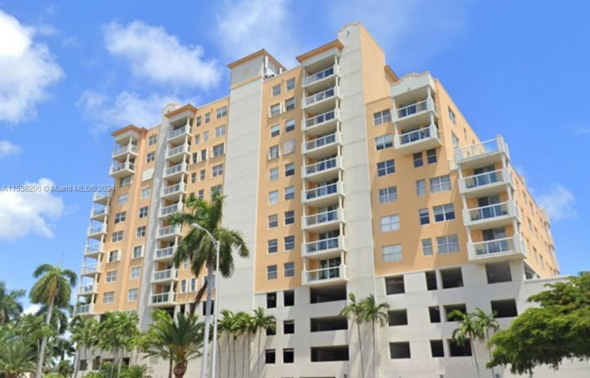 Gorgeous unit with unobstructed bay views. Impact windows, large - Beach Condo for sale in North Bay Village, Florida on Beachhouse.com