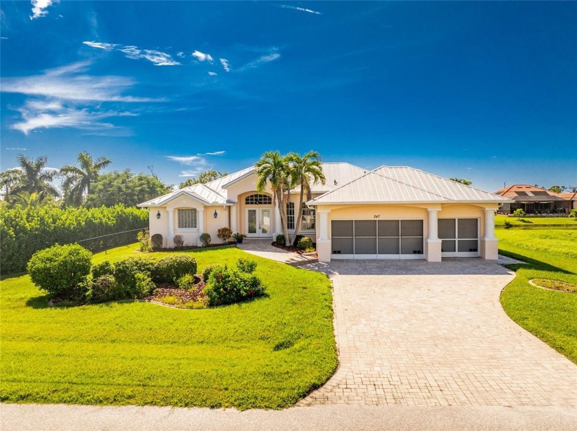 WOW! Look at this beauty in the deed restricted community of - Beach Home for sale in Rotonda West, Florida on Beachhouse.com