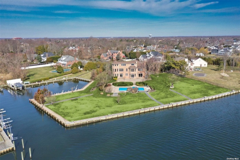 Magnificent 3 story colonial  towering over the Great Cove off - Beach Home for sale in Bay Shore, New York on Beachhouse.com