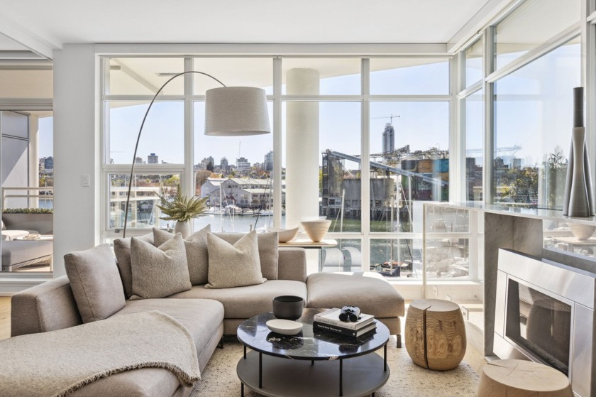 Welcome to Silver Sea, the exclusive 10-story luxury residence - Beach Condo for sale in Vancouver,  on Beachhouse.com