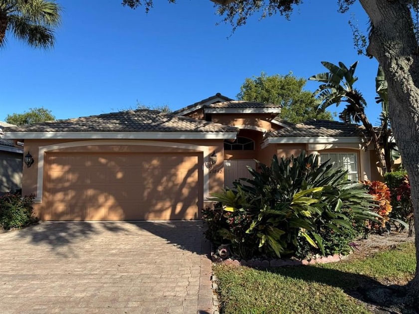 This Beautiful Home *Napoli Model* In The Popular Villa Borghese - Beach Home for sale in Delray Beach, Florida on Beachhouse.com