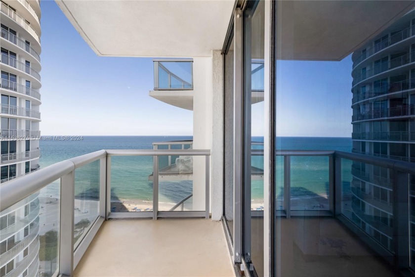 Spectacular condo-hotel located in the heart of Sunny Isles - Beach Condo for sale in Sunny Isles Beach, Florida on Beachhouse.com