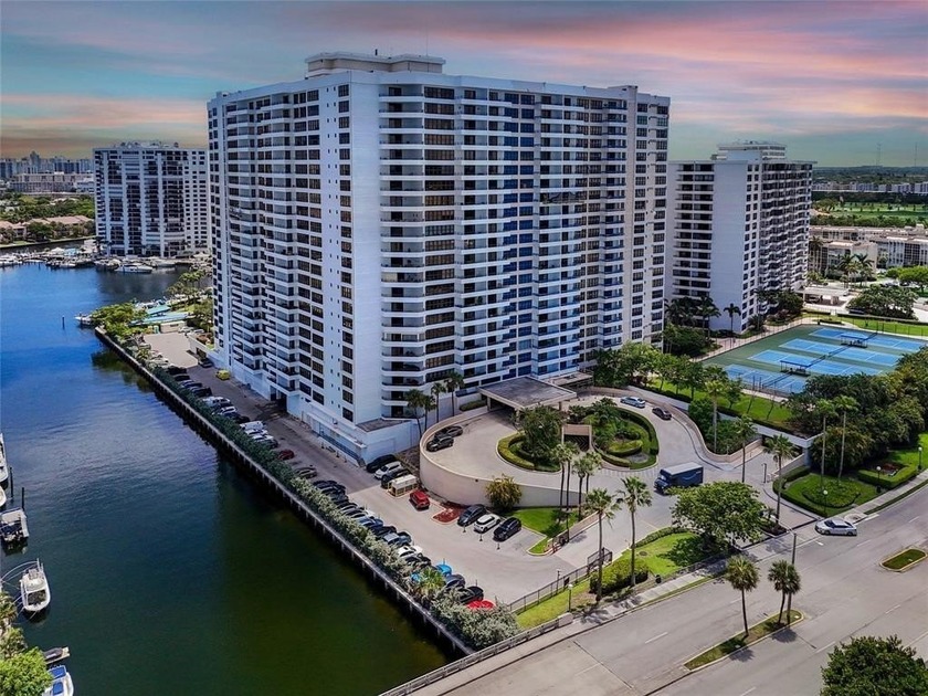 Enjoy this luxurious 1-Bedroom 1.5 bathroom condo, porcelain - Beach Condo for sale in Hallandale Beach, Florida on Beachhouse.com