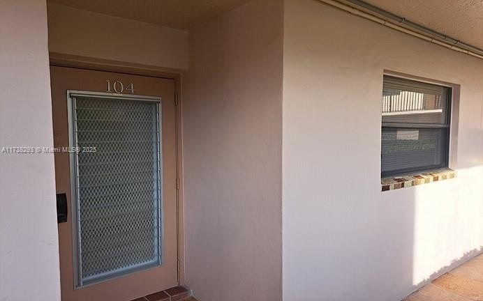 Welcome to this 55+ community in Sunrise. Convenient first floor - Beach Condo for sale in Sunrise, Florida on Beachhouse.com