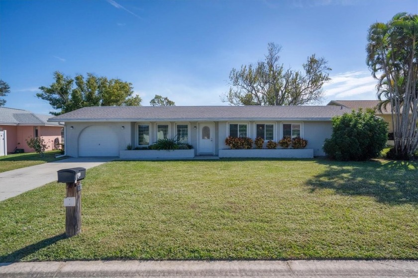 Come Home To The Good Life in Rotonda West! Situated on a canal - Beach Home for sale in Rotonda West, Florida on Beachhouse.com