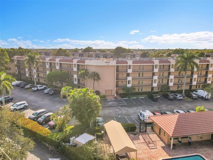 Outstanding opportunity to own this beautifully updated - Beach Condo for sale in Margate, Florida on Beachhouse.com