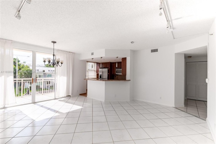 Magnificent 2/2 corner unit.Amenities include a waterfront pool - Beach Condo for sale in Bay Harbor Islands, Florida on Beachhouse.com