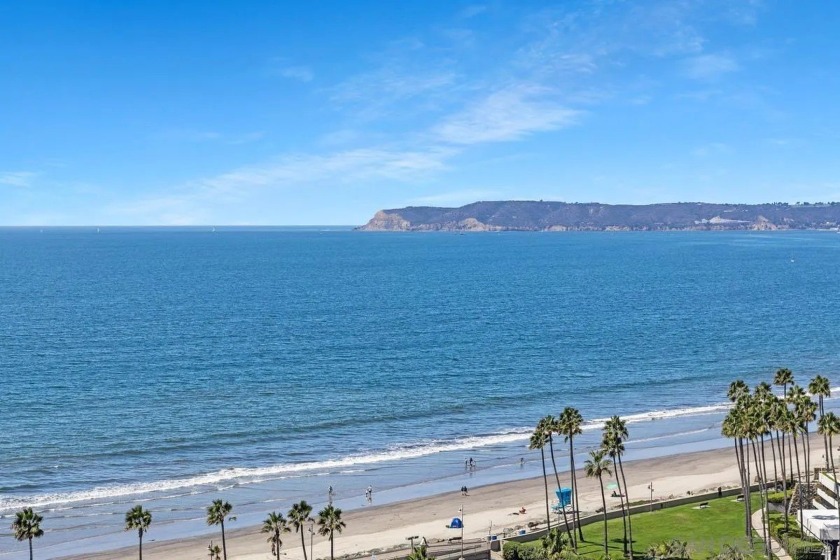 Panoramic ocean views surround this high-floor, spacious - Beach Condo for sale in Coronado, California on Beachhouse.com