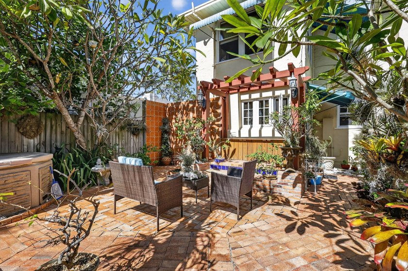 Welcome to your Florida Oasis in the heart of historic Flamingo - Beach Home for sale in West Palm Beach, Florida on Beachhouse.com