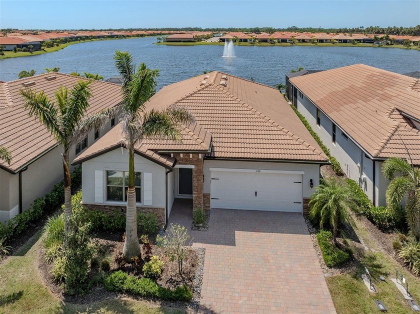 Captivating panoramic lake views as you enter this immaculate 3 - Beach Home for sale in Nokomis, Florida on Beachhouse.com