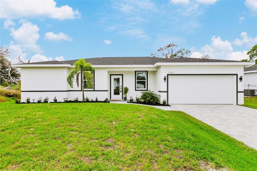 MOVE-IN READY.   Welcome to your dream home move-in ready!  .Be - Beach Home for sale in Port Charlotte, Florida on Beachhouse.com