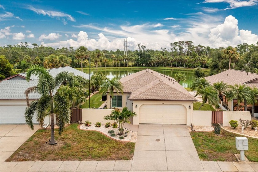 Move right in to this completely renovated single family home - Beach Home for sale in Englewood, Florida on Beachhouse.com