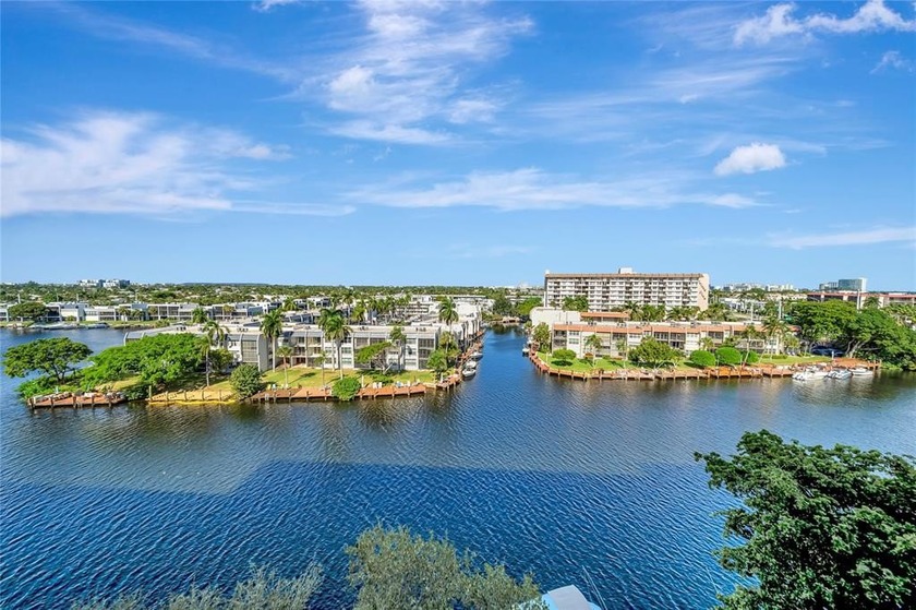 Spacious 2 Bedroom 2 Bathroom condo offering gorgeous waterview - Beach Condo for sale in Pompano Beach, Florida on Beachhouse.com