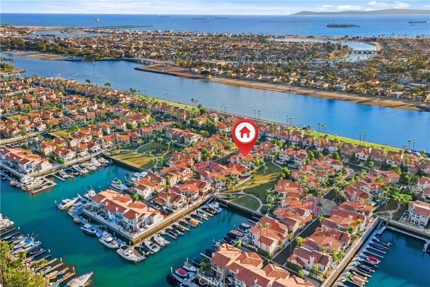 SPINNAKER BAY - Coastal Living at Its Finest with 28' DEEDED - Beach Home for sale in Long Beach, California on Beachhouse.com