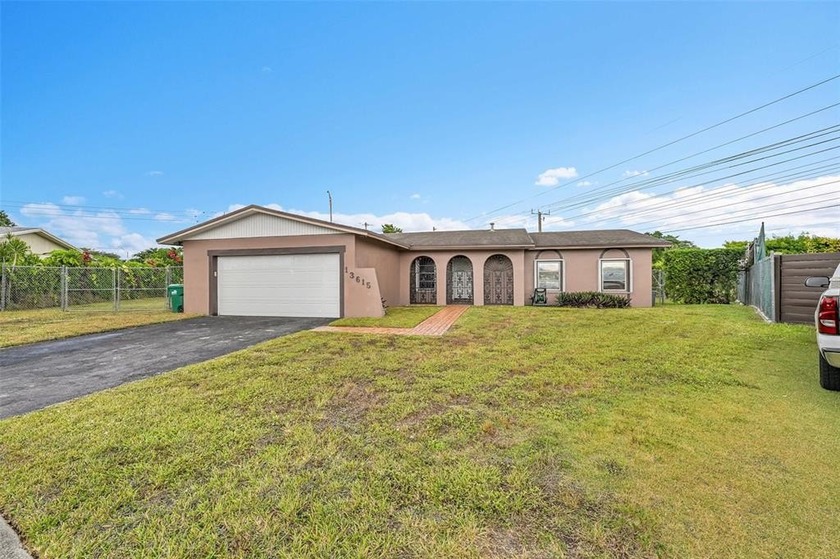 Discover an exceptional opportunity in the heart of Kendall! - Beach Home for sale in Miami, Florida on Beachhouse.com