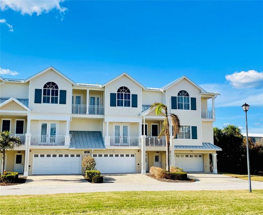 No damage move in ready, 3 bedroom 3 bath enormous 4+ car garage - Beach Townhome/Townhouse for sale in Placida, Florida on Beachhouse.com