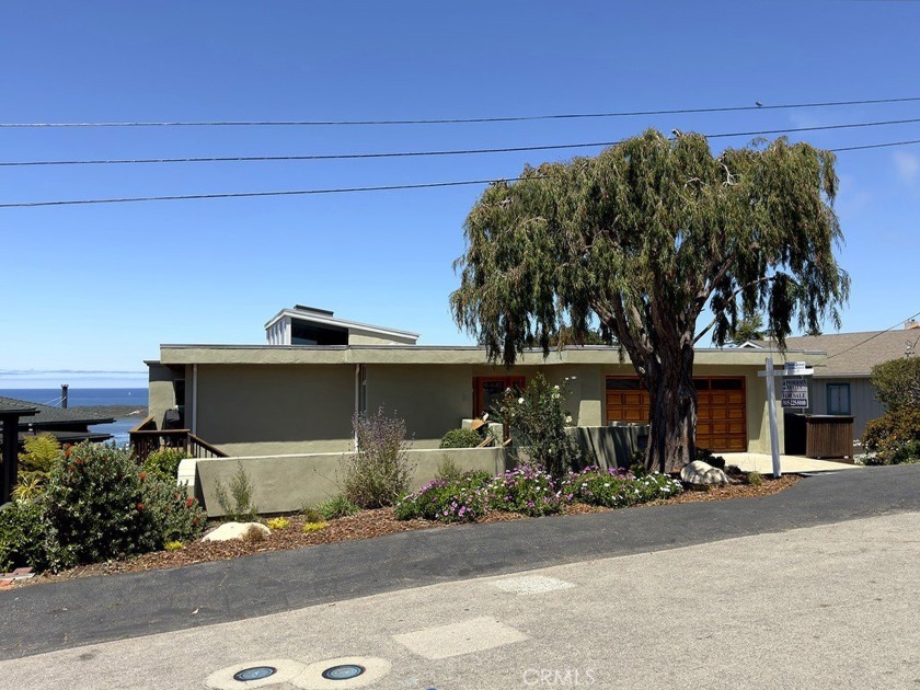 This Morro Bay Classic has Bay and Ocean views and has four - Beach Home for sale in Morro Bay, California on Beachhouse.com