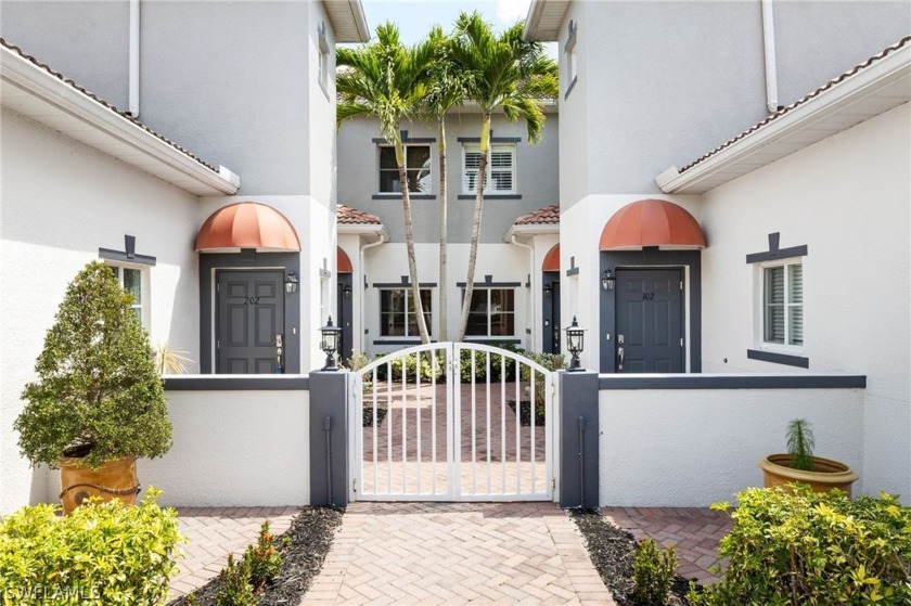 This meticulously kept condo is perfect for anyone looking for a - Beach Condo for sale in Fort Myers, Florida on Beachhouse.com