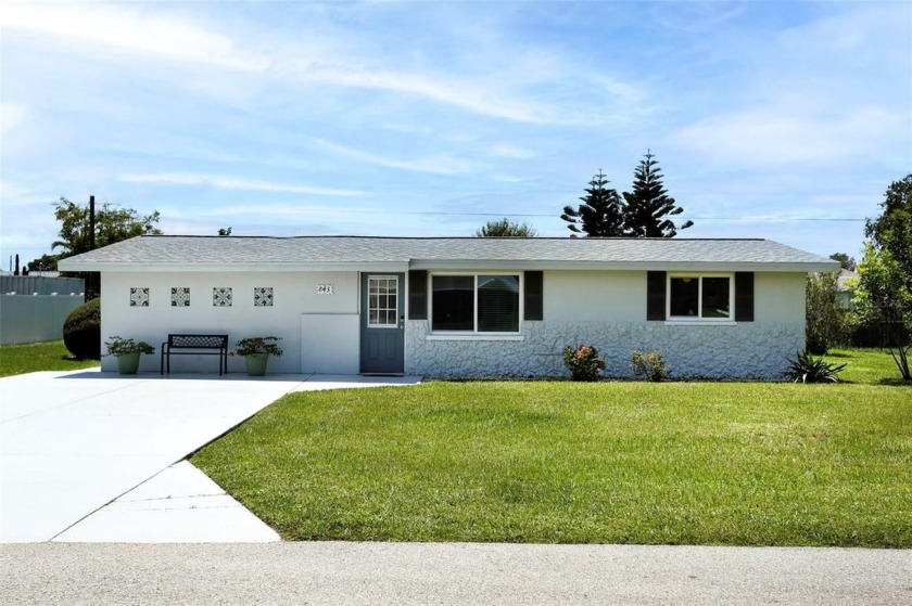 No damage from Hurricanes Helene and Milton.  100% turn-key and - Beach Home for sale in Englewood, Florida on Beachhouse.com