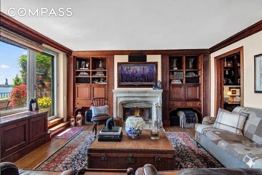 Step into this extraordinary, townhouse-inspired penthouse and - Beach Condo for sale in New York, New York on Beachhouse.com