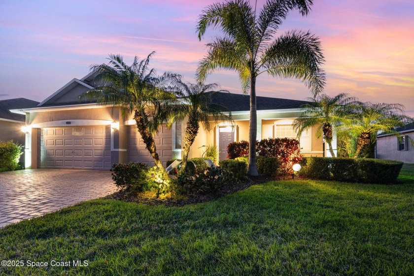 Live where others can ONLY vacation in this  resort style - Beach Home for sale in Melbourne, Florida on Beachhouse.com