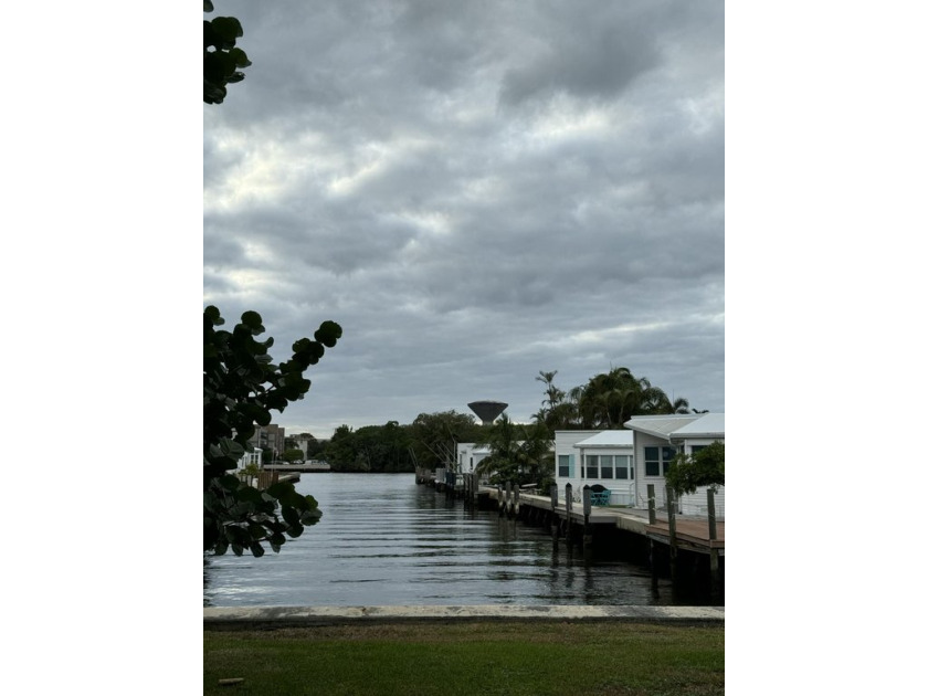 This is an exceptional property. A 1994 double wide unit in - Beach Home for sale in Briny Breezes, Florida on Beachhouse.com