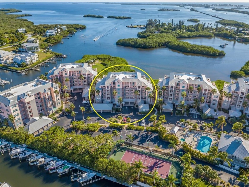 3 Bed 2 bath end unit fully furnished with a garage in Boca - Beach Condo for sale in Placida, Florida on Beachhouse.com