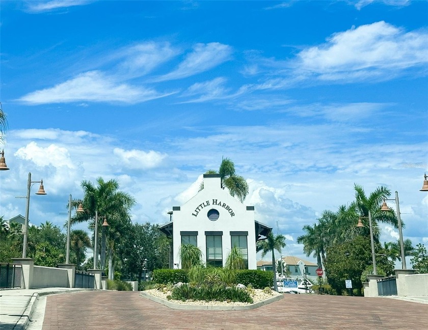 Step into paradise with this first-floor, fully furnished - Beach Condo for sale in Ruskin, Florida on Beachhouse.com